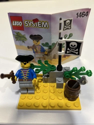 Vintage LEGO 1464 Pirate Lookout 1992 set - 100% complete instructions & Minifig
