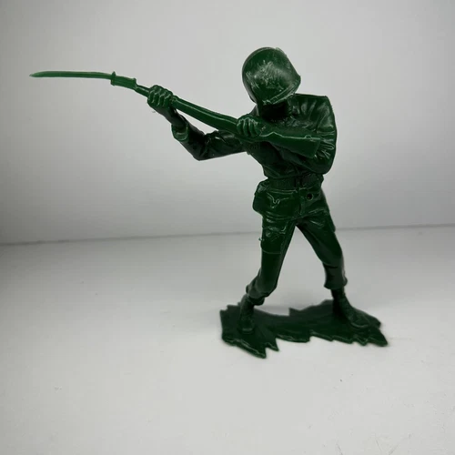 Vintage Marx Rifleman Soldier 6”USMC Marine Plastic Toy Figure Green  1960-70’s