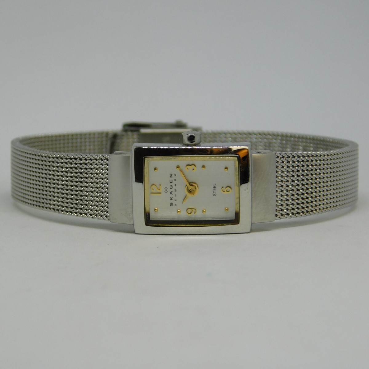 Skagen Demi Mesh 490SGS Wrist Watch for Women for sale  display picture 2