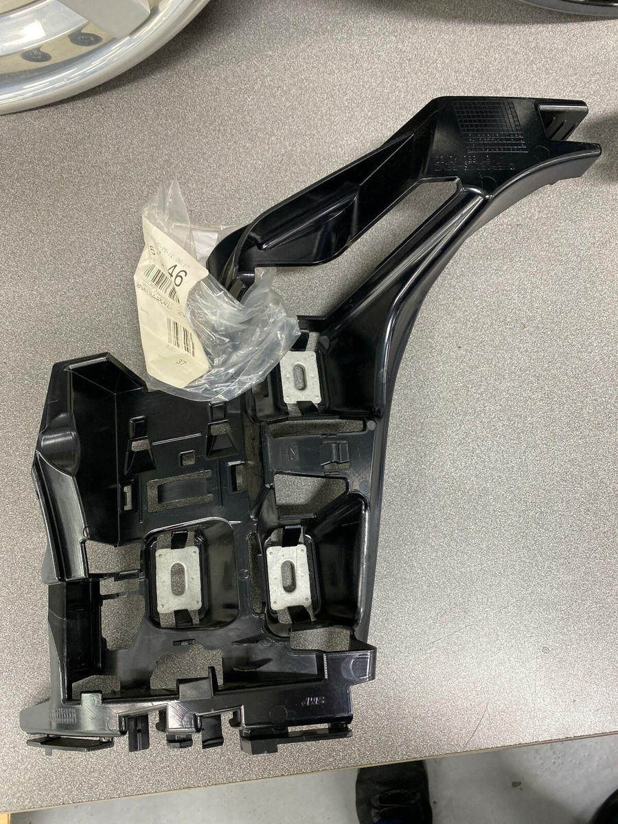 Genuine Mercedes Benz OEM Rear Bumper Energy Absorbers 1678803900