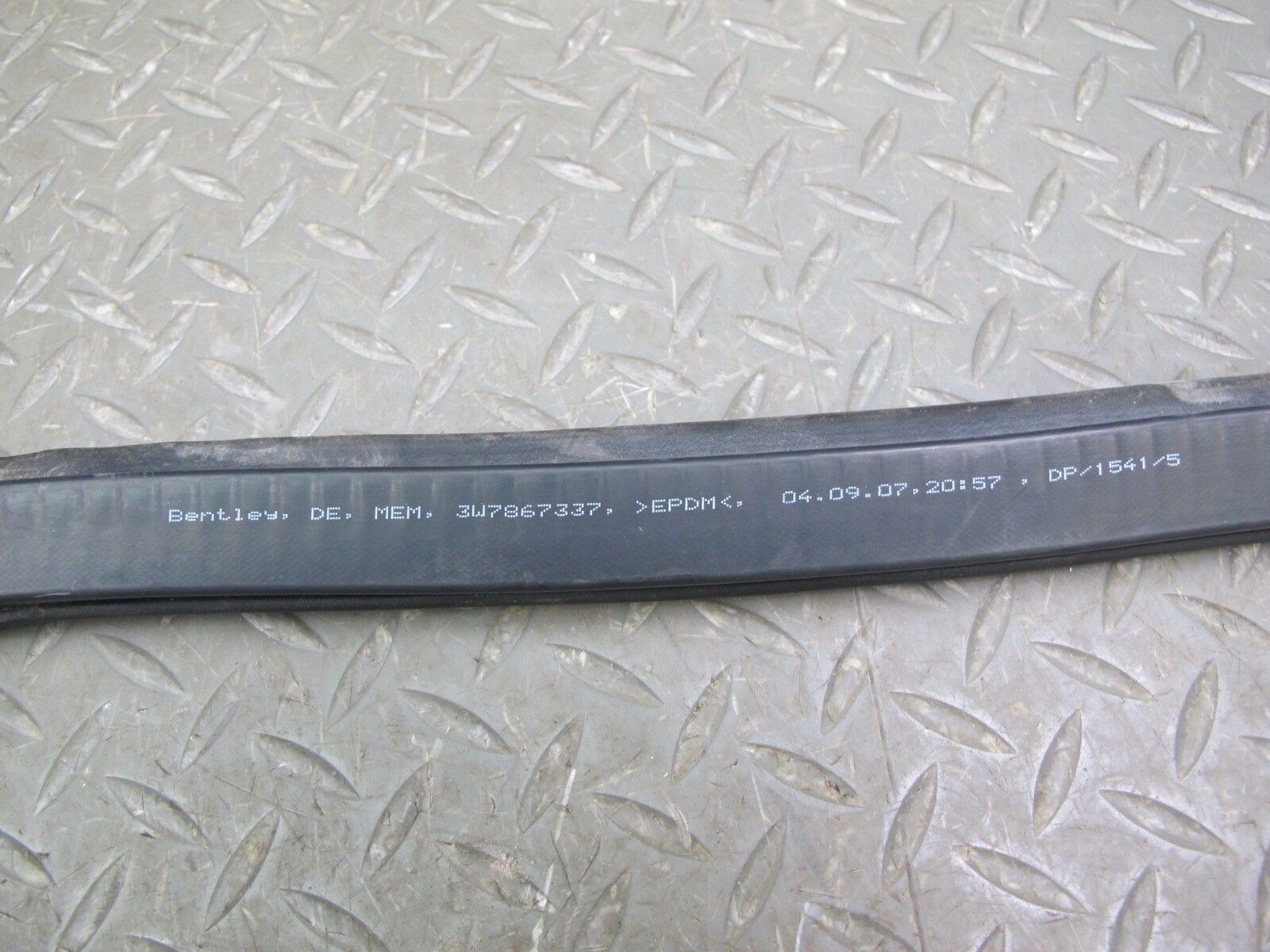 07-11 BENTLEY CONTINENTAL GTC A PILLAR & DOOR WEATHERSTRIP RUBBER SEAL SET