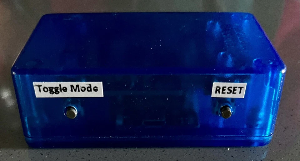 Unijoystickle 2 Bluetooth Adapter For Commodore 64 - Immagine 3 di 3