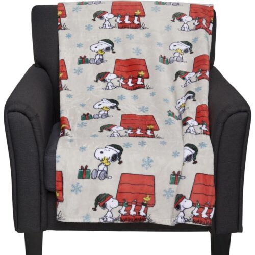 PEANUTS Snoopy Woodstock Throw Blanket 50"x70” Christmas Snowflakes Presents NEW