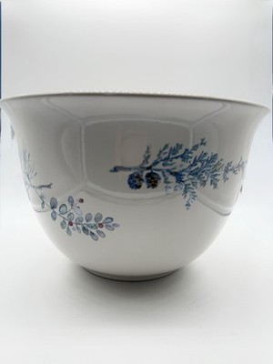 HTF Pfaltzgraff  Winter Frost  USA Stoneware 10.5  The Great Bowl  Silvery Pine