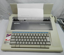 Smith Corona Memory Correct Correcting Cassette Electric Typewriter w/ Box  T31K thumbnail