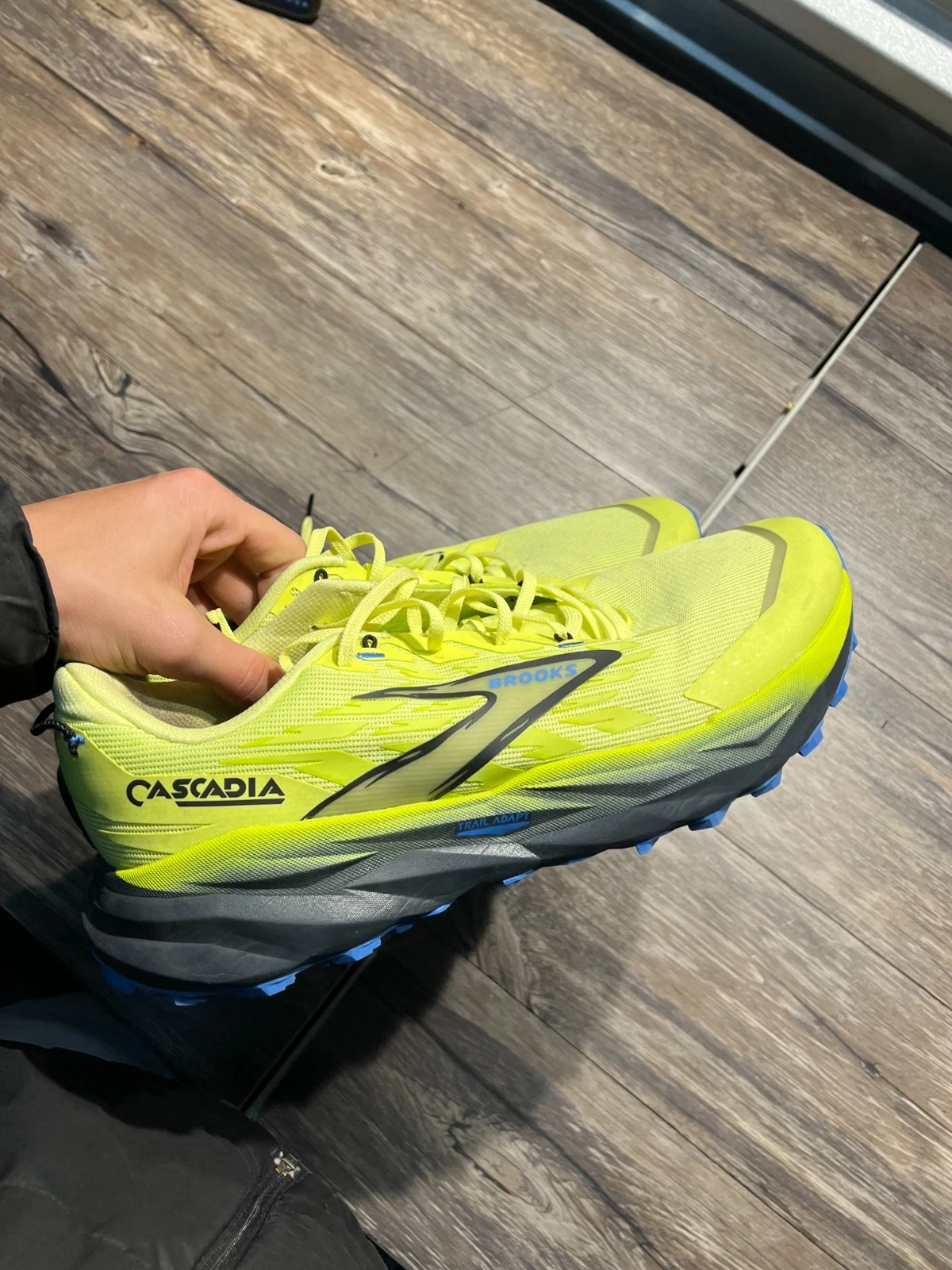 Brooks Cascadia 18 Trail Running Shoes Mens 13 Yellow Blue 1104571D722 Trail