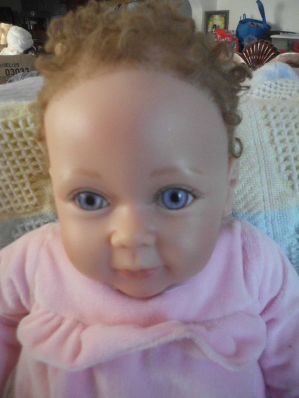 ADORABLE ASHTON DRAKE BABY DOLLVIOLET EYES REBORN 18"