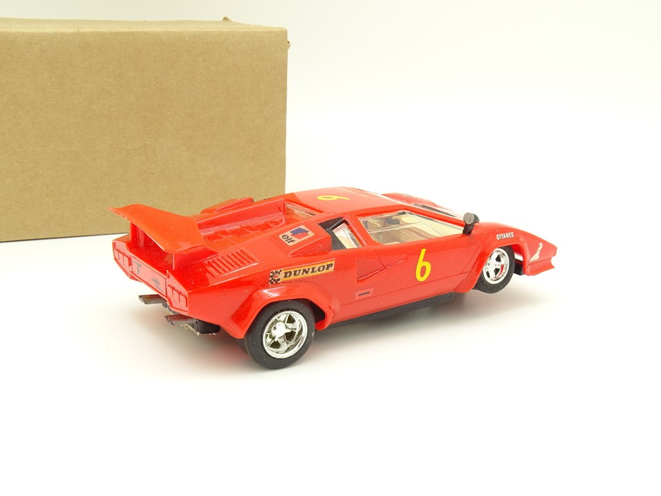 Slot Car Monogram 1/32 - Lamborghini Countach Noire - Voiture De Circuit Électrique