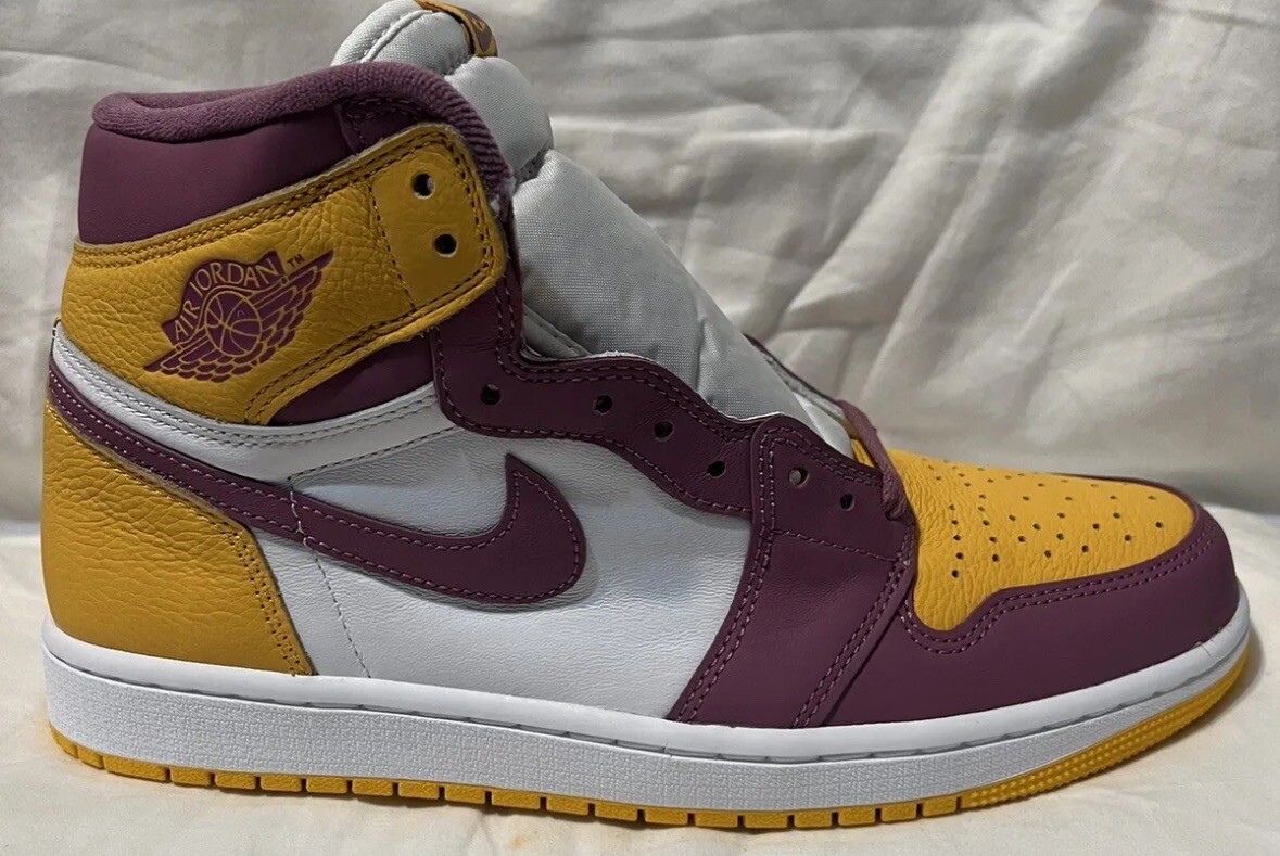 Nike Air Jordan 1 Retro High OG Brotherhood Sneaker 555088-706 