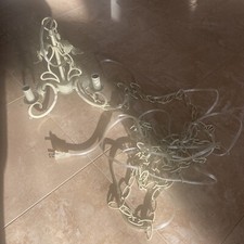 Small Off White Plug In Chandalier Euc  Perfect To Decorate A Nursery 