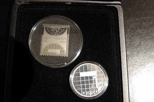 Eine Silber Briefmarke .999 + einen 2001 "SILBER GULDEN", PP, Proof, Niederlande