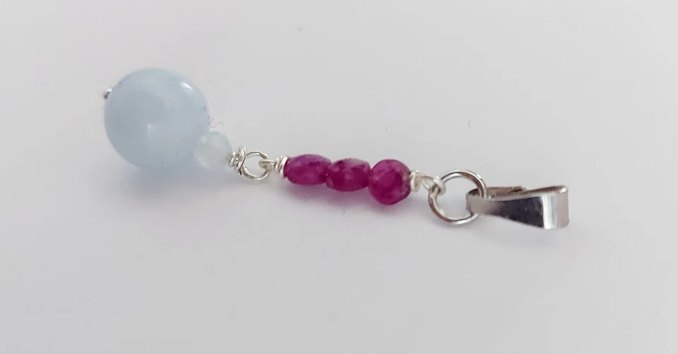 Ciondolo in argento 925 con pietre rubini naturali e acquamarina idea per natale - Immagine 4 di 4