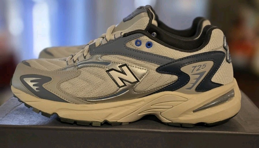 New Balance 725 Arctic Grey Silver ML725AG Size 12 Men Pre-owned