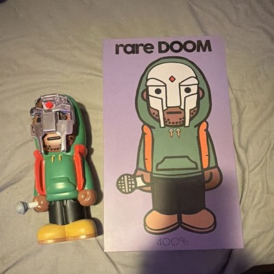 raretown MF DOOM 400% Plastic Figure, mask is magnetic and can come off