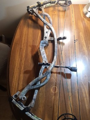 Hoyt Carbon Element G3 RH 70lb RKT #3 Cam 