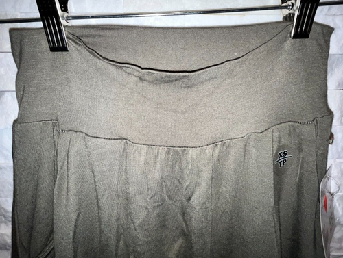 NWT Women's ROOTS Pull On Jersey Skirt Slip On Soft & Drapey Packs Well Olive XS - Picture 3 of 8