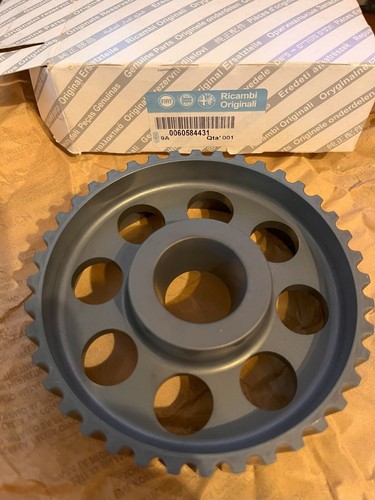 Polea árbol de levas Alfa Romeo V6 24V árbol de levas gear 60584431 - Imagen 2 de 3