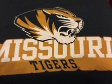 BOYS/YOUTH Missouri Tigers Long Sleeve T-Shirt Size LARGE 12-14 GO MIZZOU 