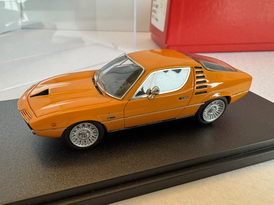 ALFA ROMEO MONTREAL ARANCIO ARAGOSTA V8 1:43 LOOK SMART RESINA 1970 BOX VINTAGE - Immagine 4 di 4