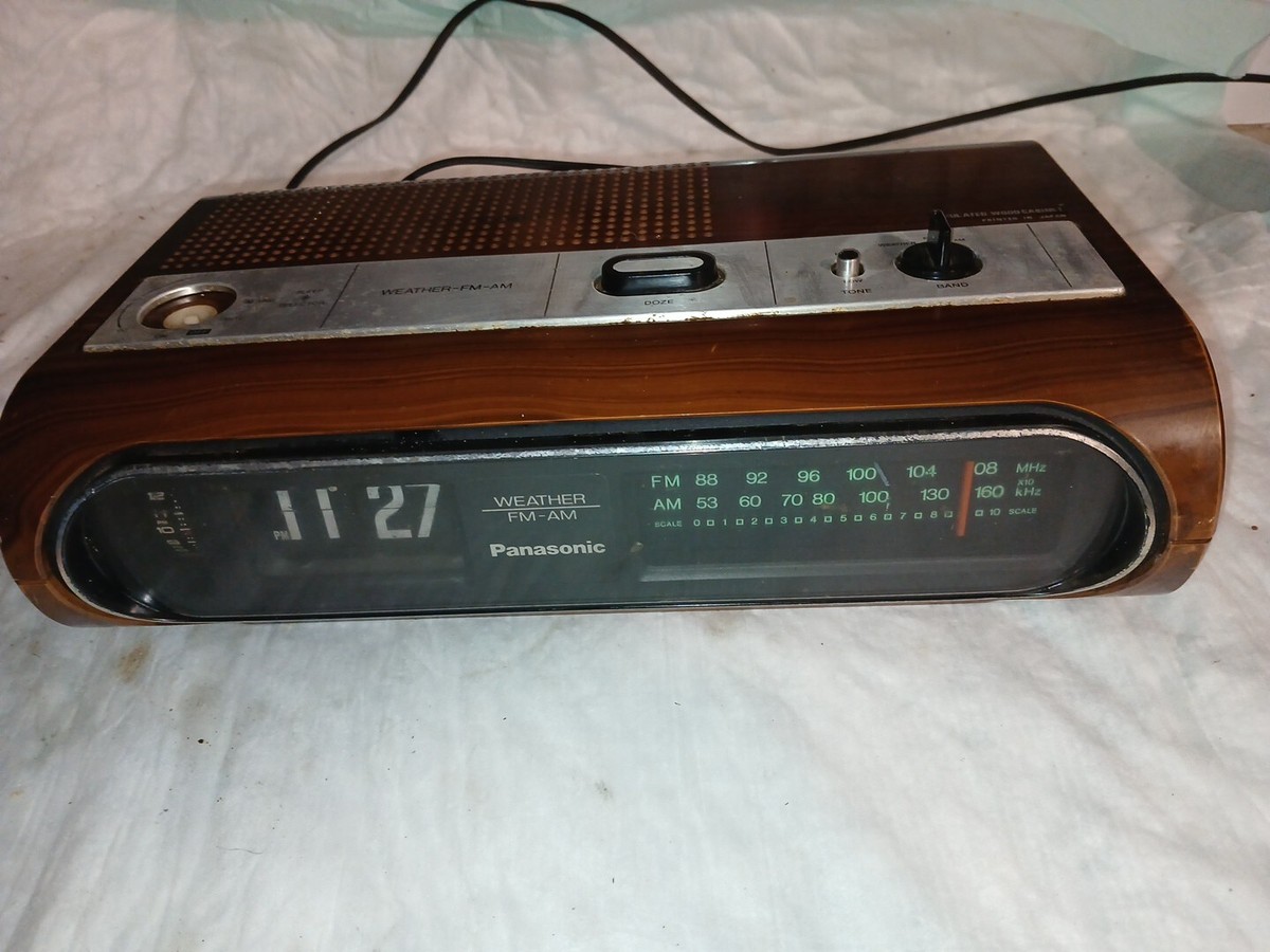 【新品】パナソニック　FM/AM　クロック　ラジオ　シルバー　RC-6266 概要 FM（TV音声1～3ch）／AM クロックラジオ RC-6266
