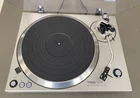 Technics SL‑1401 Quartz Turntable – Super Clean – Original Headshell Included