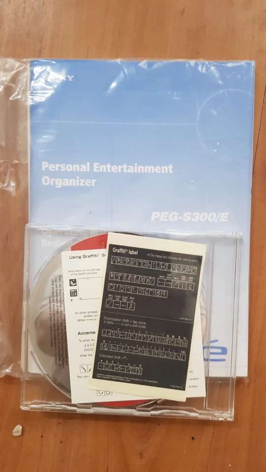 Sony Clie S300/E Palm Handheld PDA Boxed With Accessories - Image 4 of 4