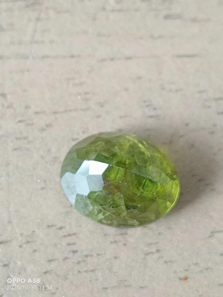 Péridot naturel de 13,10Cts - Imagen 3 de 4