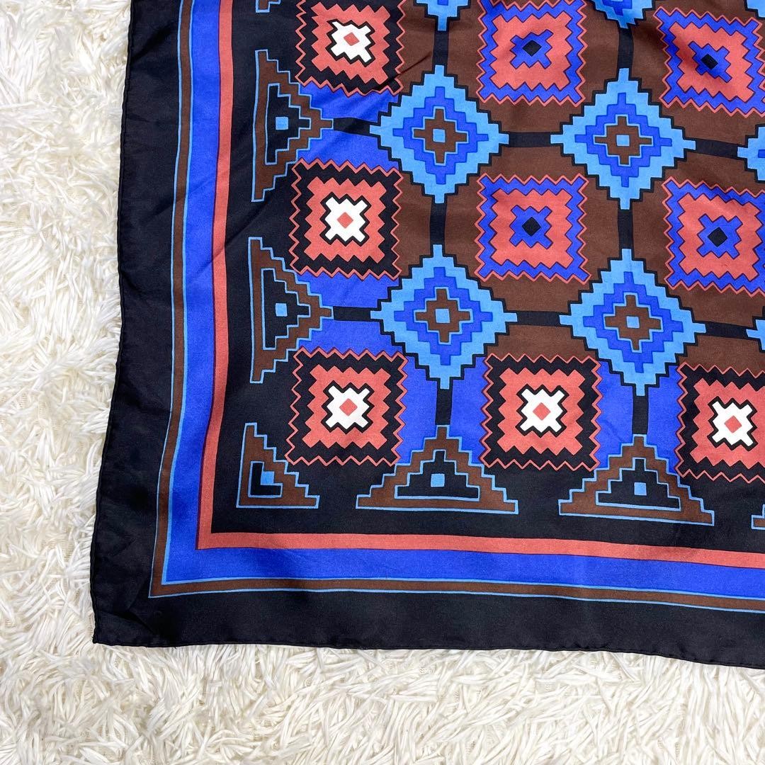 Givenchy All-Over Geometric Pattern Scarf 65x66cm… - image 4