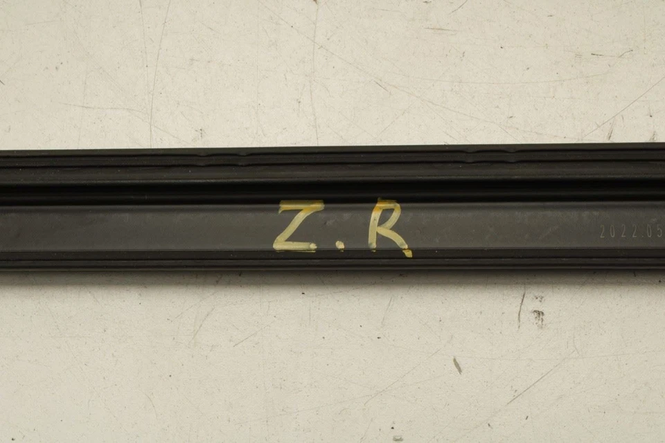 Canal de funcionamiento puerta trasera derecha Kia Sportage Hybrid EX 2023-25 con correa resistente al clima Foto 4 de 4