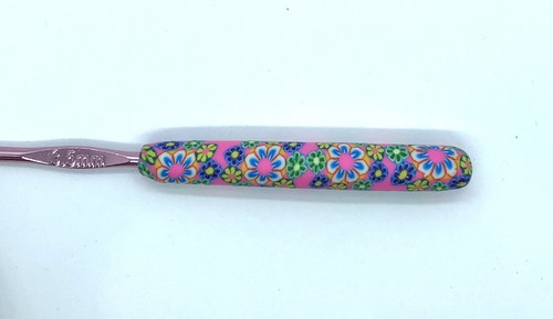 Handmade Polymer Clay Crochet Hook 3.5mm. Beautiful Colourful handle. - Picture 2 of 2