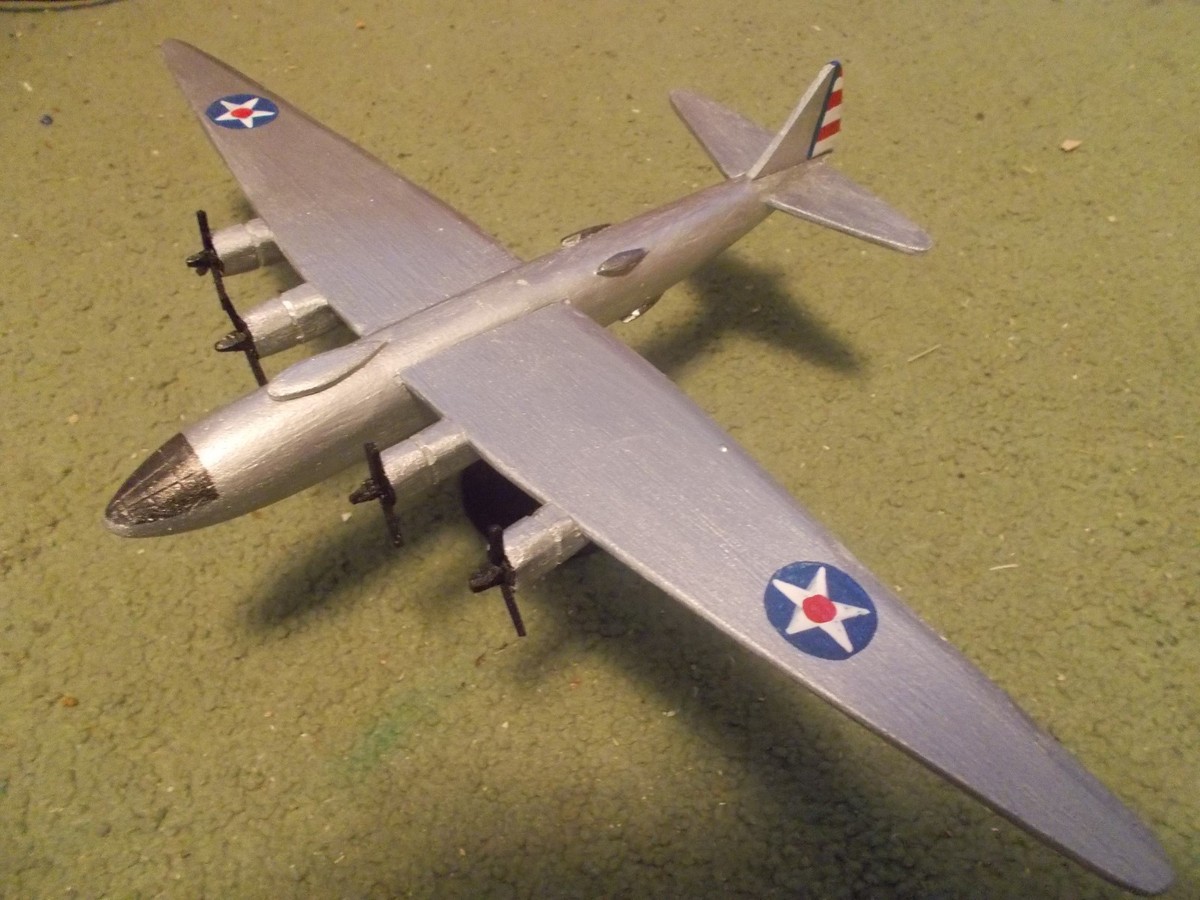 洋書 AMERICAN MILITARY AIRCRAFT 61mhKY65CtL._UF350,350_QL50_.jpg