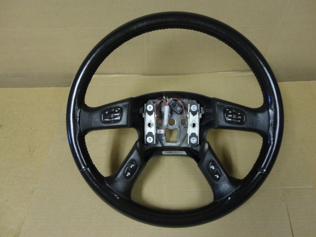 0306 Chevy Pickup Silverado Truck 1500 2500HD Factory Leather Steering