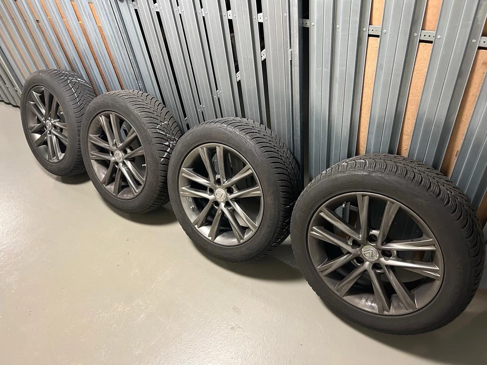 Winterreifen mit Originalen Lexus Alufelgen 215/55R17 98V   - Bild 2 von 4