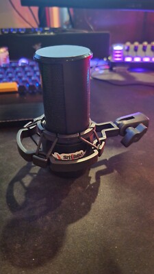 razer seiren x Condenser Streaming  microphone