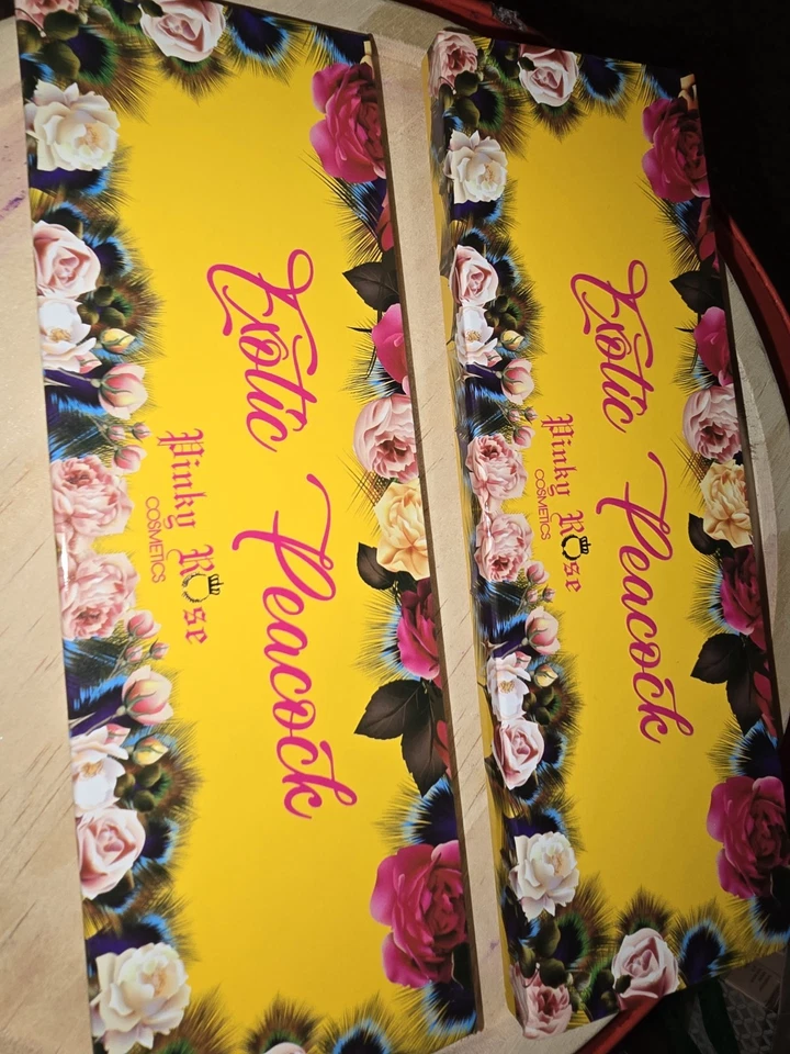 Paleta de sombras de ojos Pinky Rose Cosmetics 14 tonos en polvo prensados elección nueva en caja Foto 2 de 4