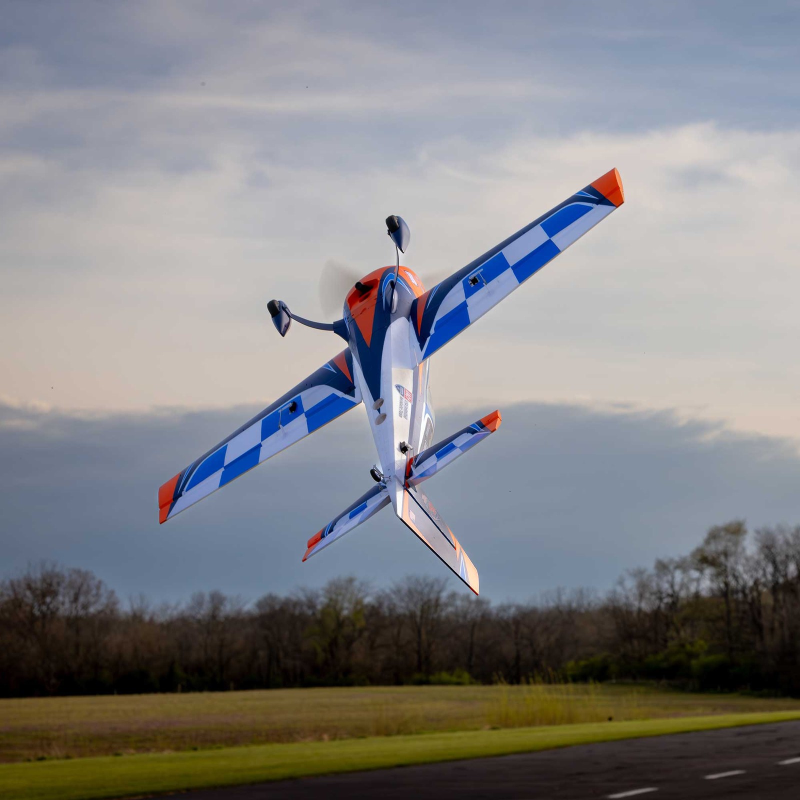 E-flite Extra 330 SC 3D 1.3M BNF Basic w/SAFE EFL05050