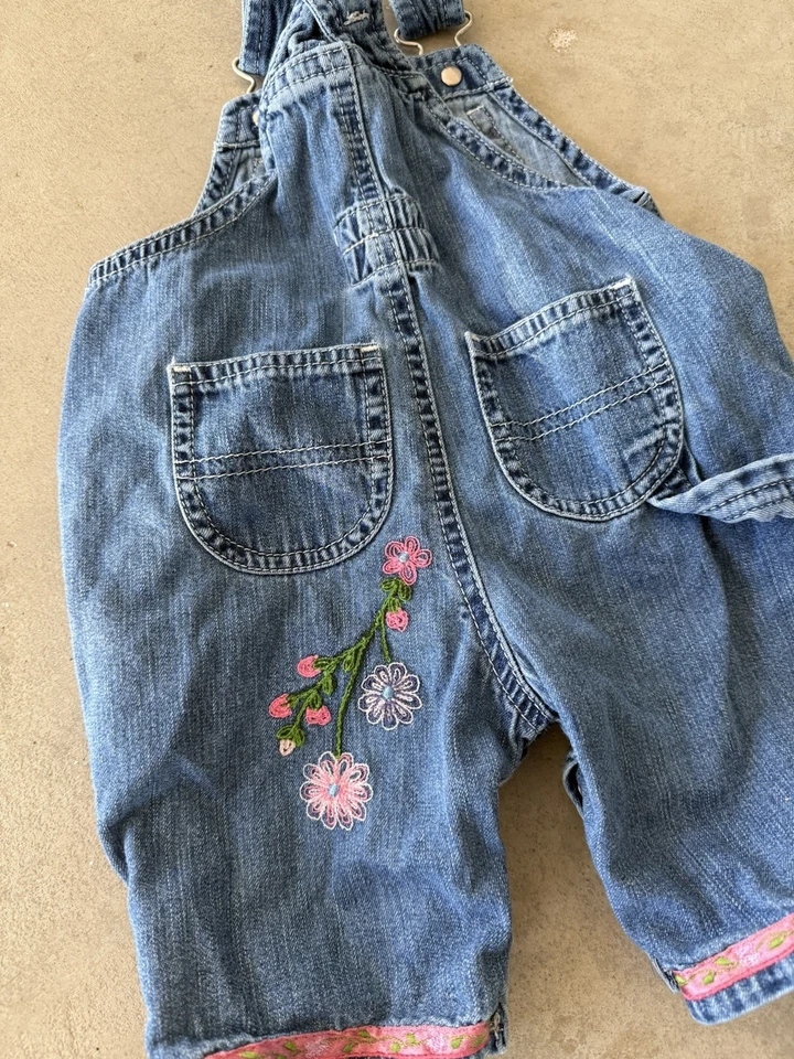 Mono vintage bordado con flores Baby Gap Foto 4 de 4