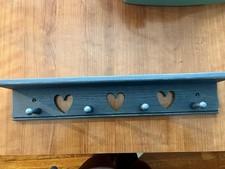 Amish Style Heart Wall Shelf Wood Distressed Paint Farmhouse Cottage Decor