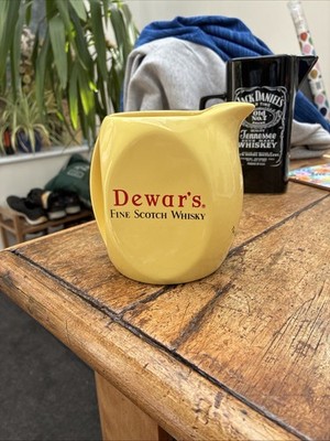 White Label Dewars Scotch Whisky Schottland Krug Pale Yellow Wade PDM England 