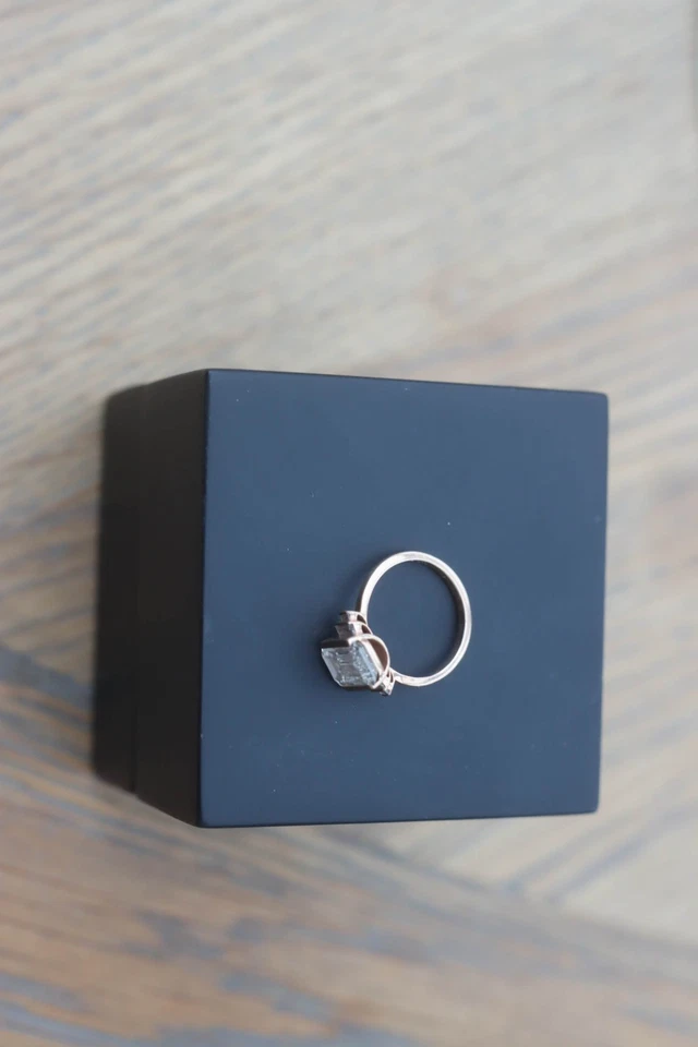 2.51 carat Diamond Ring (Lab Grown) Emerald Cut 18KT Rose Gold Band- Certified - Image 4 of 4