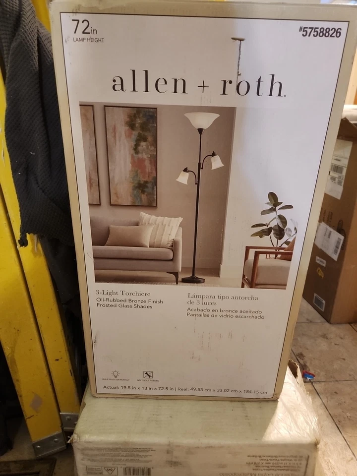 Antorcha Allen + Roth 72" 3 luces acabado bronce frotado con aceite pantalla de vidrio esmerilado Foto 2 de 4