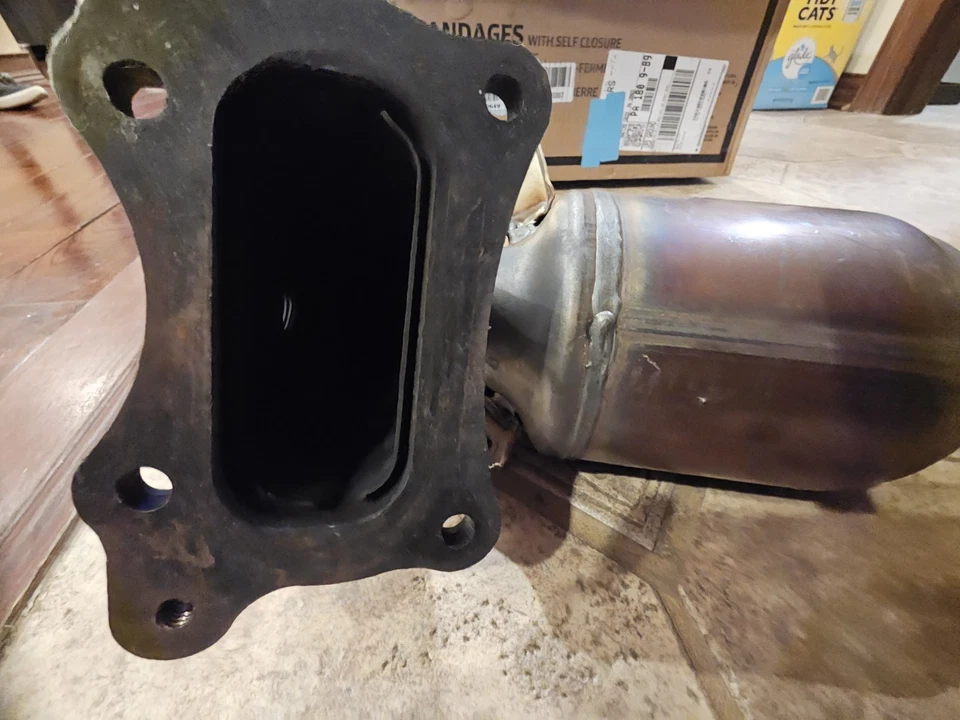 Convertidor catalítico delantero para Honda Accord L4 2013 2014 2015 2016 2017 2,4 L Foto 3 de 3