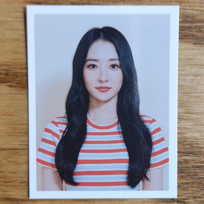 Su A Official ID Photo Dreamcatcher 2023 Season's Greeting Genuine