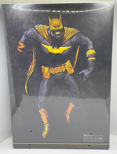 Batman Earth-22 Infected Knightmare Gold Label 7" DC Multiverse Figure – NEW - Picture 3 of 14