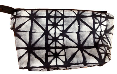 AFRICAN BATIK COSMETIC MAKEUP BAG BLACK WHITE QUEEN ALAFFIA HANDPRINTED IN GHANA