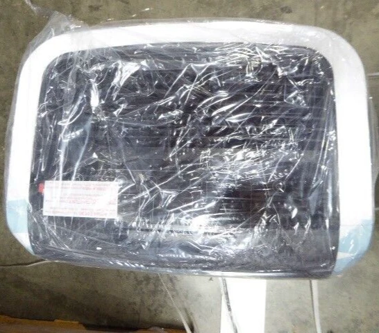 delonghi pinguino EM370 WRC air conditioner with window kit - Image 4 of 4