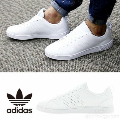 adidas advantage on feet