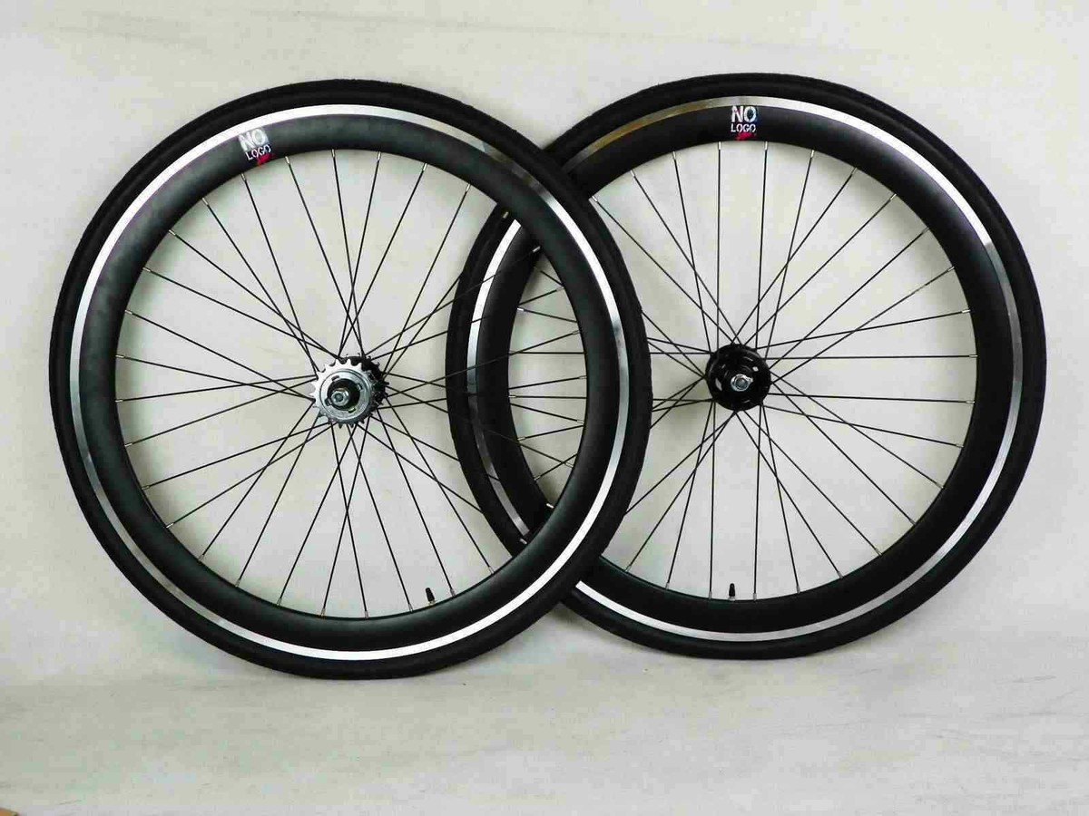 Rims With B Logo