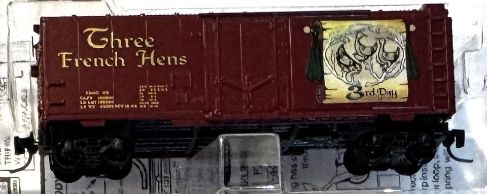 Complete set of 13 - MTL  Z Scale 12 days of Christmas Cars and Caboose - Image 4 of 4