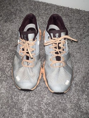 On Cloud x Swiss Engineering Women s 10.5 Silver/Almond Color Running Shoes
